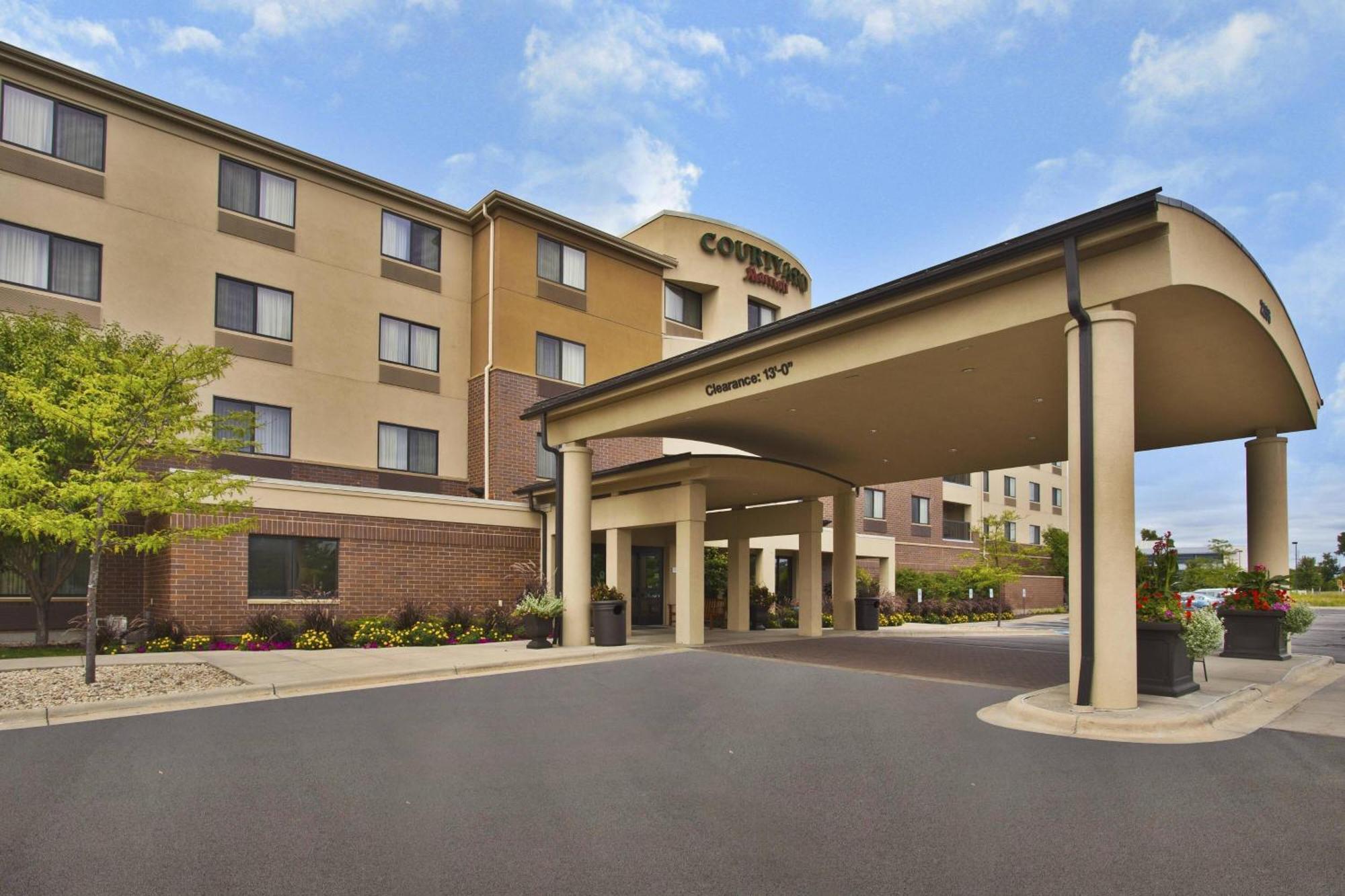 Готель Courtyard By Marriott Madison West / Міддлтон Екстер'єр фото