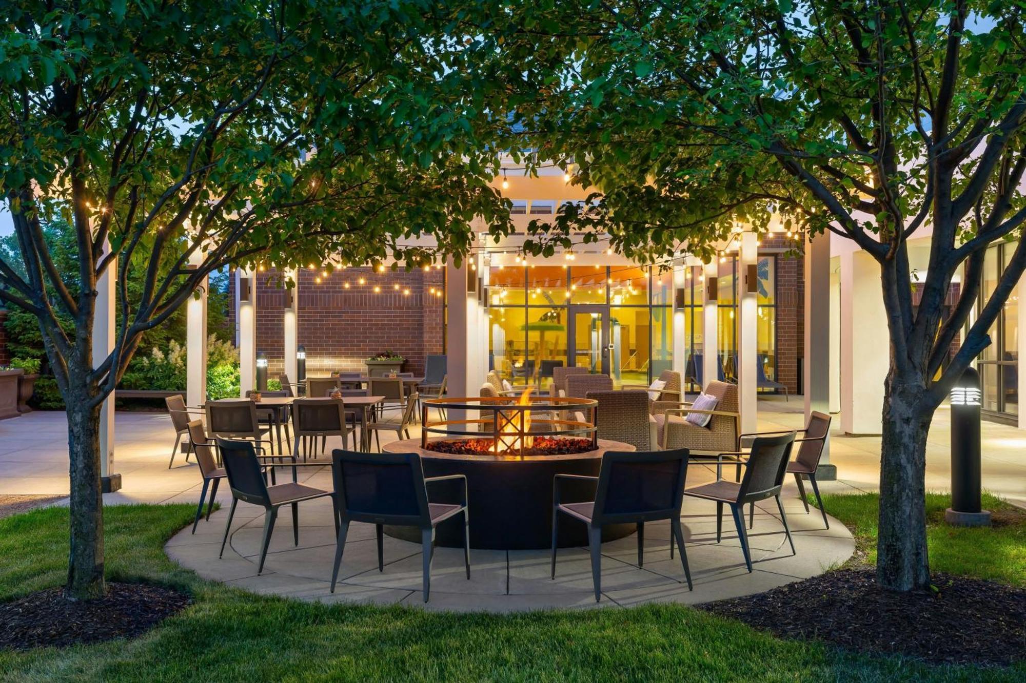 Готель Courtyard By Marriott Madison West / Міддлтон Екстер'єр фото