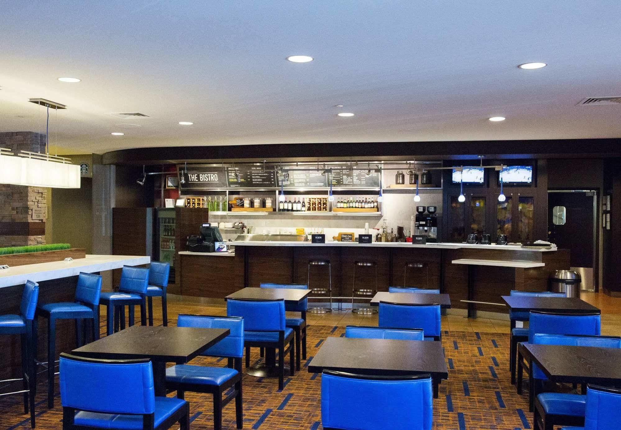 Готель Courtyard By Marriott Madison West / Міддлтон Екстер'єр фото